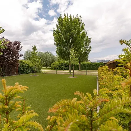Διαμέρισμα Fantastic Family With Beautiful Garden *